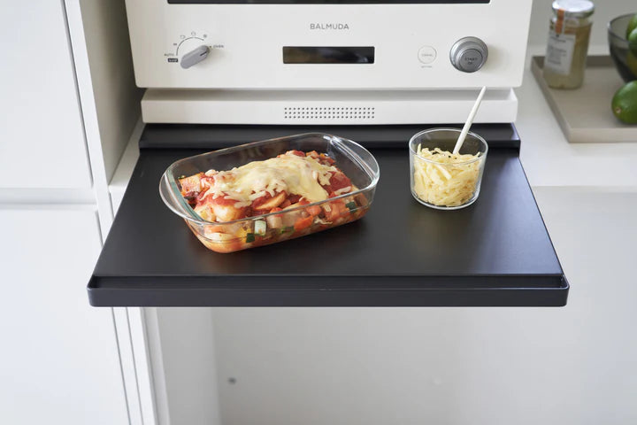 Sliding kitchen appliance tray